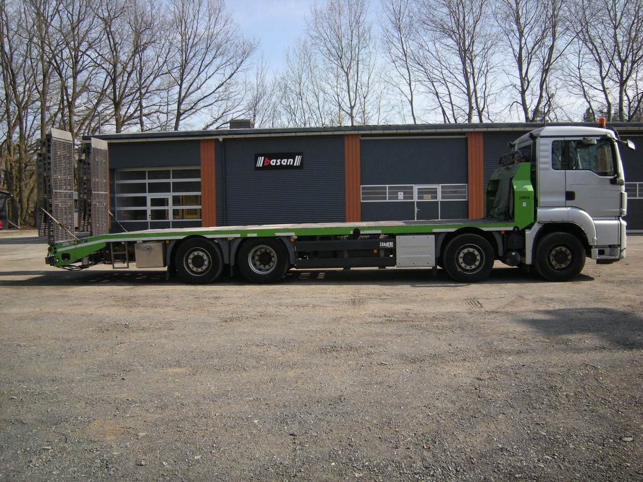 MAN 35.400, Zanner Plateau, Rampen, Winde - سيارة السحب للتصليح: صور 1 MAN 35.400, Zanner Plateau, Rampen, Winde - سيارة السحب للتصليح: صور 1