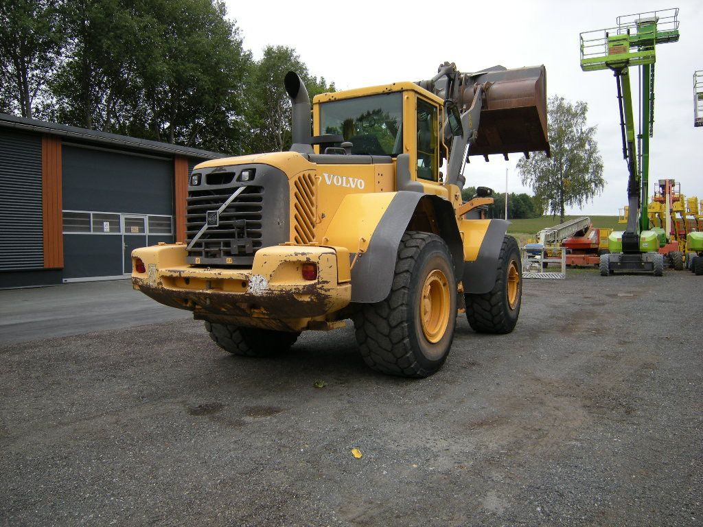 Volvo L 120 E - اللودر بعجل: صور 2 Volvo L 120 E - اللودر بعجل: صور 2