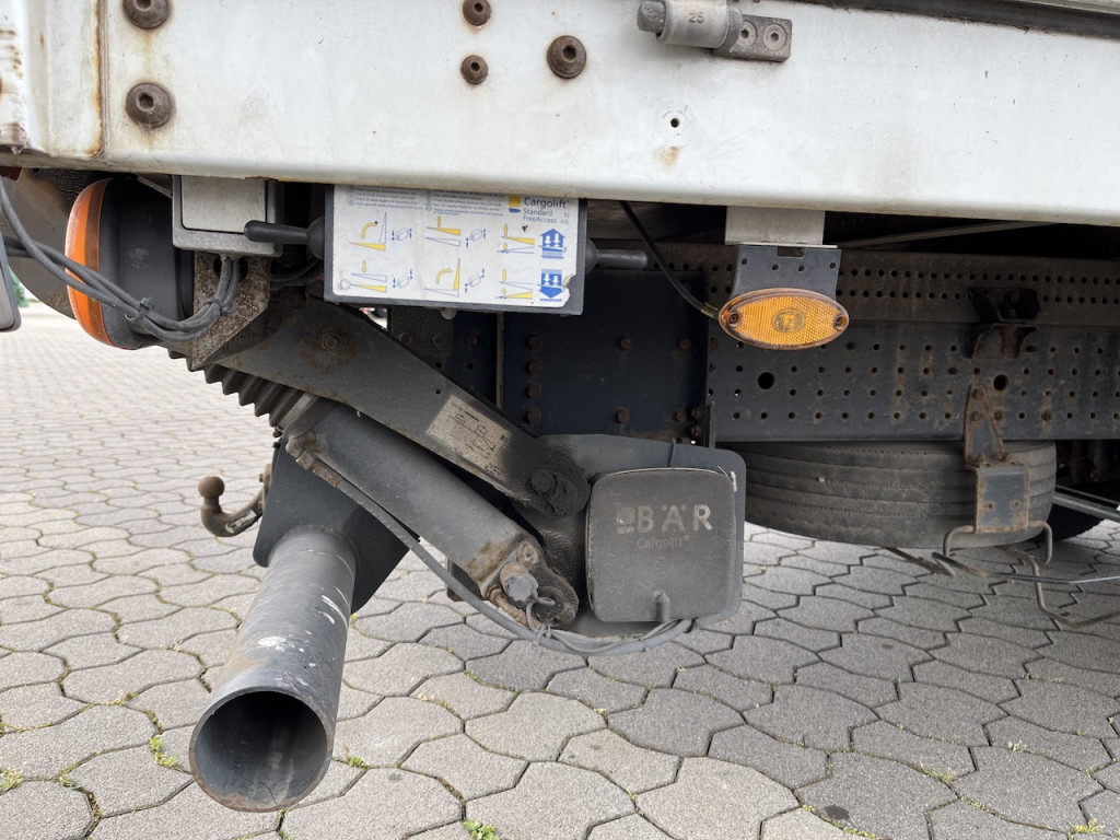 FUSO Canter 7C18 4x2 Ladebordwand - الشاحنات الصغيرة ستائر: صور 5 FUSO Canter 7C18 4x2 Ladebordwand - الشاحنات الصغيرة ستائر: صور 5