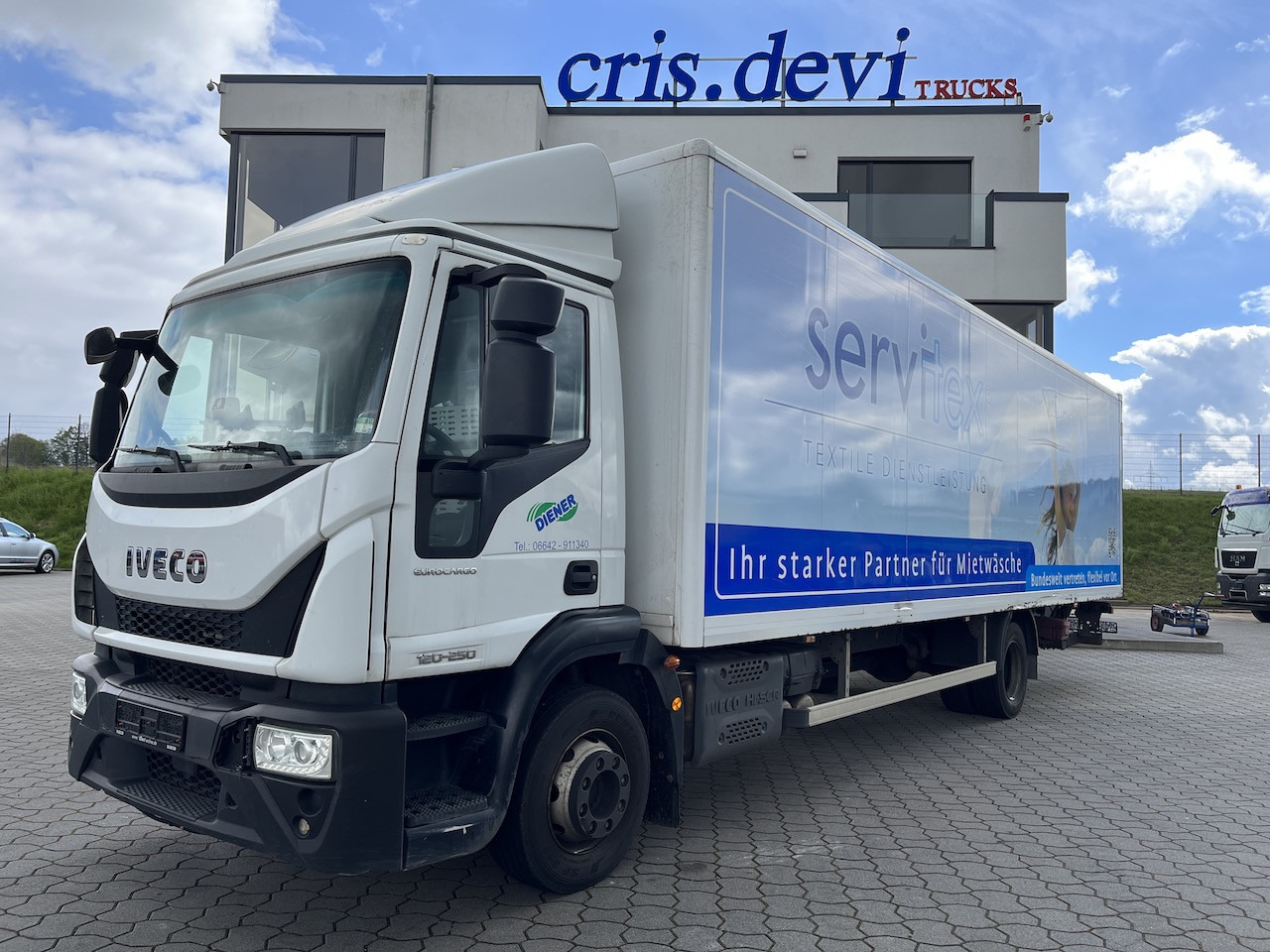 Iveco 120E25 Eurocargo 4x2 Koffer | Ladebordwand - بصندوق مغلق شاحنة: صور 1 Iveco 120E25 Eurocargo 4x2 Koffer | Ladebordwand - بصندوق مغلق شاحنة: صور 1