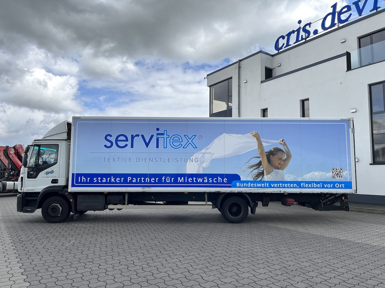 Iveco 120E25 Eurocargo 4x2 Koffer | Ladebordwand - بصندوق مغلق شاحنة: صور 5 Iveco 120E25 Eurocargo 4x2 Koffer | Ladebordwand - بصندوق مغلق شاحنة: صور 5