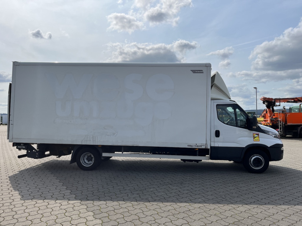 Iveco 70C18 Daily Koffer mit Ladebordwand - الشاحنات الصغيرة صندوق مغلق: صور 5 Iveco 70C18 Daily Koffer mit Ladebordwand - الشاحنات الصغيرة صندوق مغلق: صور 5
