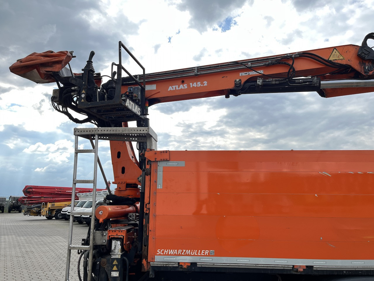 MAN TGX 26.480 6x2  Atlas 145.2 Kran Baustoff   AHK - شاحنات مسطحة, شاحنة كرين: صور 5 MAN TGX 26.480 6x2  Atlas 145.2 Kran Baustoff   AHK - شاحنات مسطحة, شاحنة كرين: صور 5