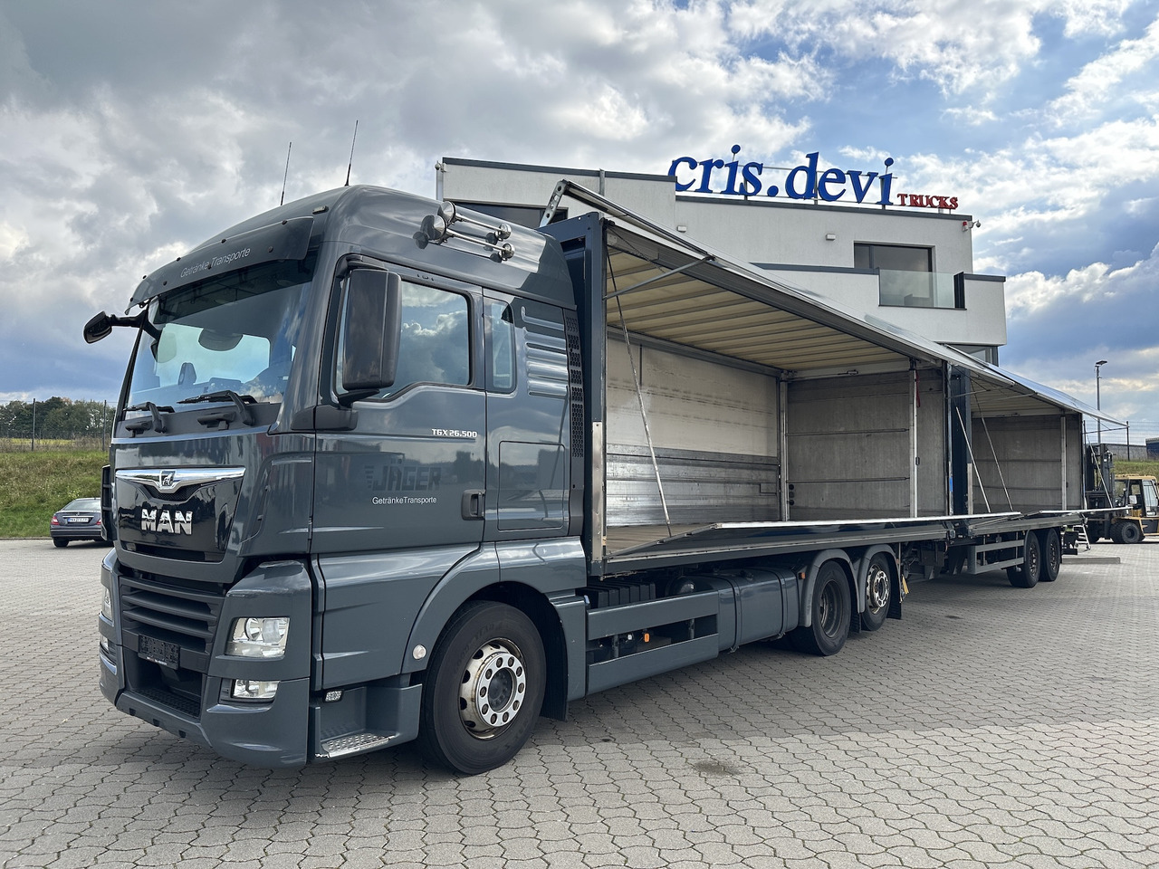 MAN TGX 26.500 6x2 LL Intarder Getränkezug LBW Ameise - نقل الشراب شاحنة: صور 1 MAN TGX 26.500 6x2 LL Intarder Getränkezug LBW Ameise - نقل الشراب شاحنة: صور 1