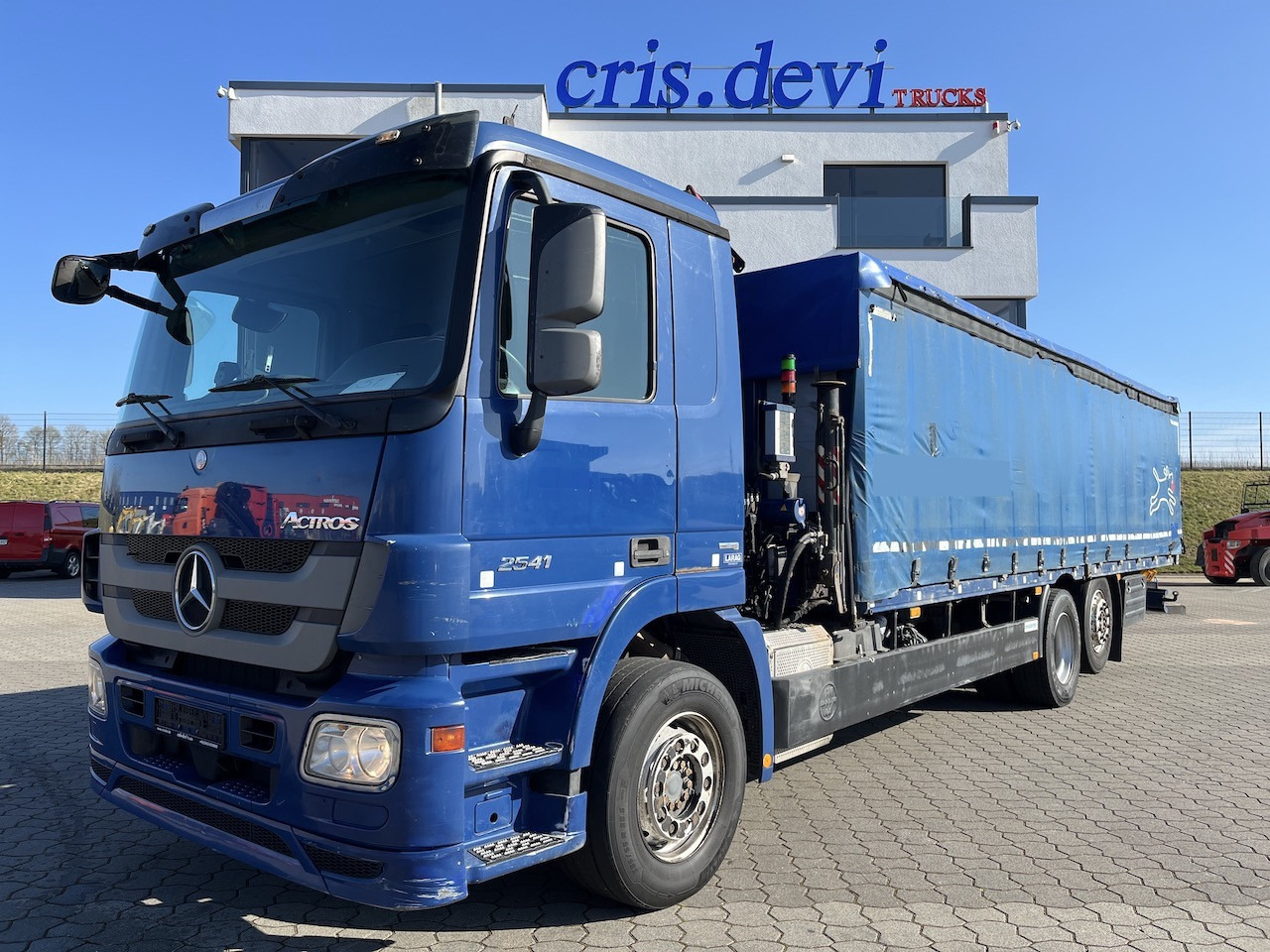 Mercedes-Benz 2541 6x2 Atlas 135.2E Pritsche 8,20 m - شاحنات مسطحة, شاحنة كرين: صور 1 Mercedes-Benz 2541 6x2 Atlas 135.2E Pritsche 8,20 m - شاحنات مسطحة, شاحنة كرين: صور 1