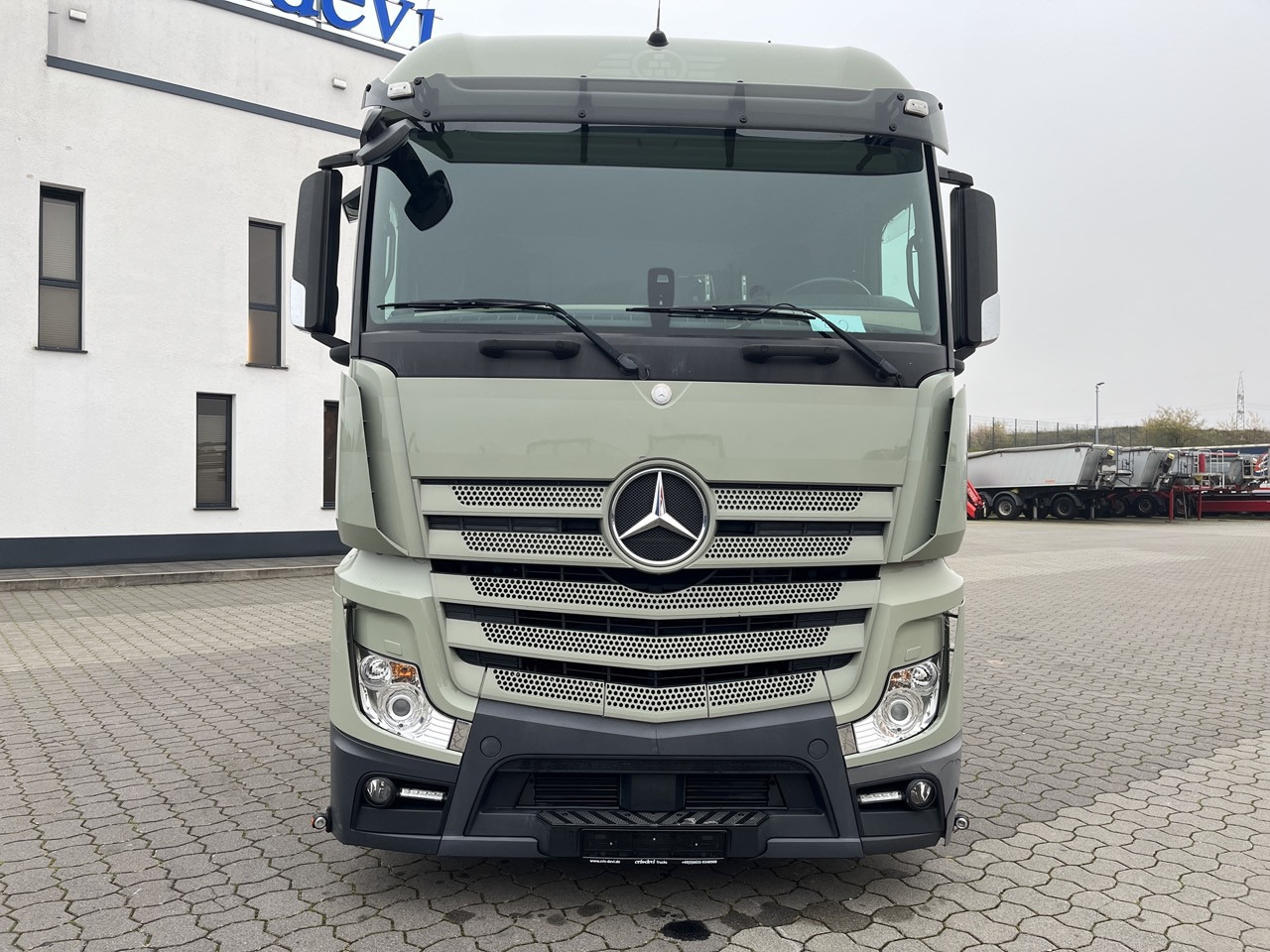 Mercedes-Benz Actros 2545 6x2 EFFER Atlas 265-A6 Lenk- Liftachse - شاحنات مسطحة, شاحنة كرين: صور 3 Mercedes-Benz Actros 2545 6x2 EFFER Atlas 265-A6 Lenk- Liftachse - شاحنات مسطحة, شاحنة كرين: صور 3