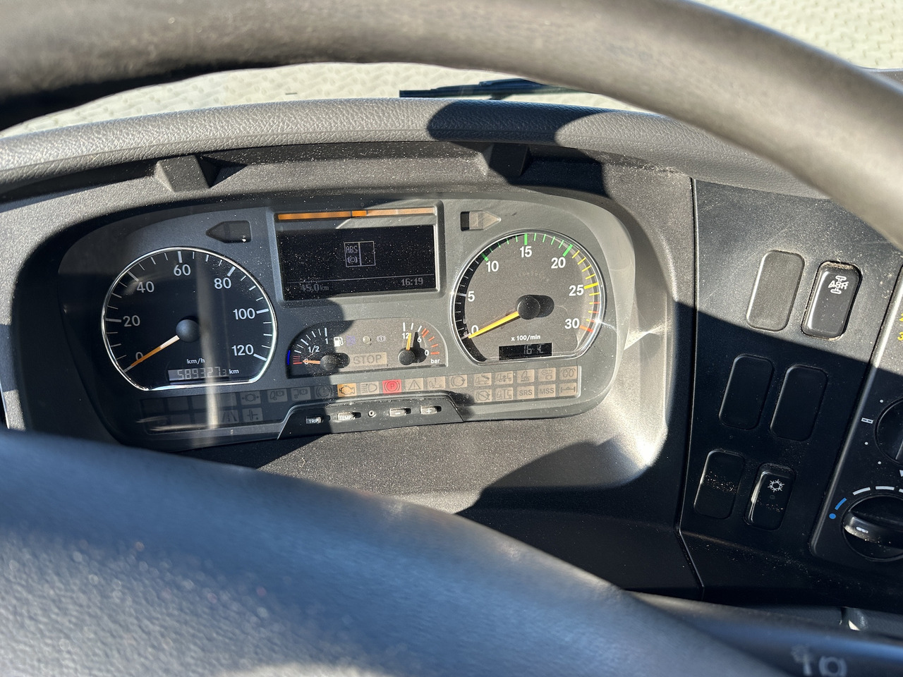 Mercedes-Benz Atego 1529 4x2 Atlas 57.3-A2 Kadaverkipper - قلابات, شاحنة كرين: صور 5 Mercedes-Benz Atego 1529 4x2 Atlas 57.3-A2 Kadaverkipper - قلابات, شاحنة كرين: صور 5