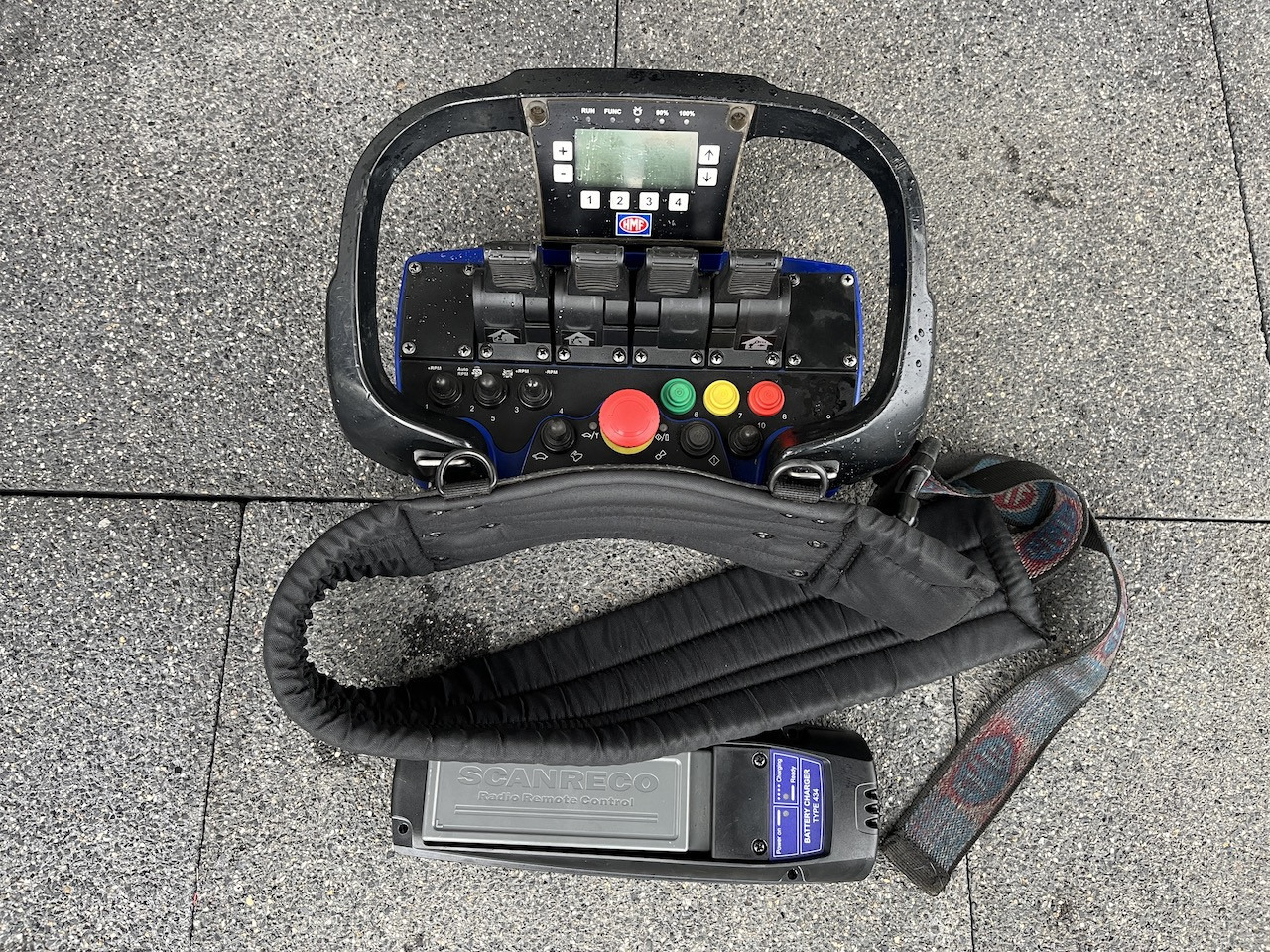 Meusburger MPS-3  Auflieger mit Kran HMF 1510 K-4 Lenkachse - نصف مقطورة مسطحة: صور 4 Meusburger MPS-3  Auflieger mit Kran HMF 1510 K-4 Lenkachse - نصف مقطورة مسطحة: صور 4