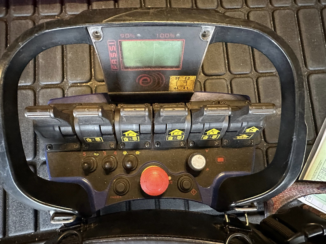 Palfinger FASSI F 235 A.2.23 Kran + Funk - ونش كرين: صور 4 Palfinger FASSI F 235 A.2.23 Kran + Funk - ونش كرين: صور 4