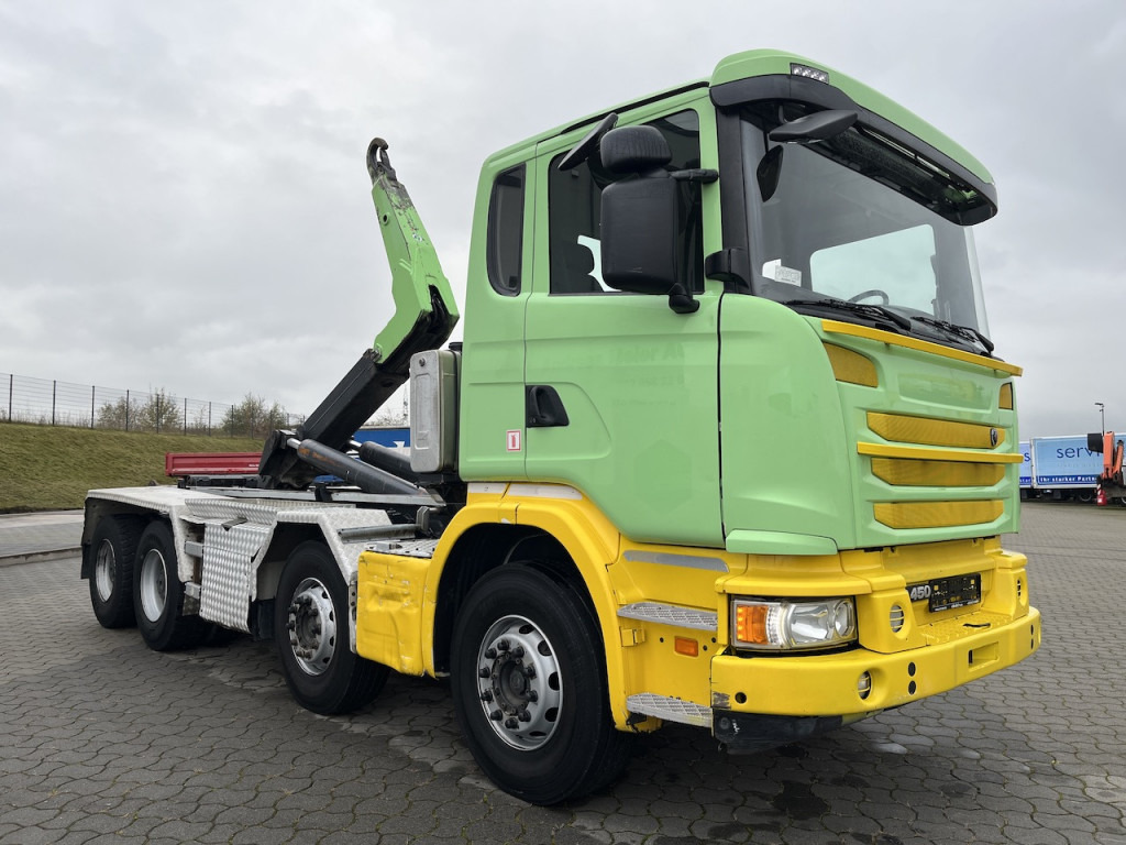 Interior photo 3: شاحنة ذات الخطاف Scania G 450 8x4  Trösch Abrollkipper