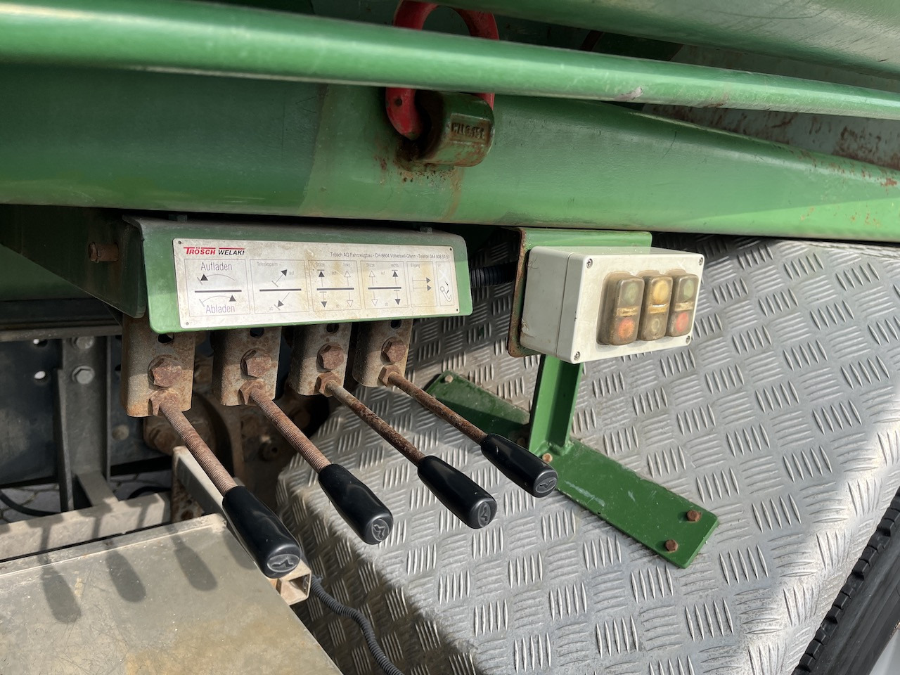 Scania P360 6x2 Trösch Absetzkipper Container - شاحنات قابلة للفك شاحنة: صور 5 Scania P360 6x2 Trösch Absetzkipper Container - شاحنات قابلة للفك شاحنة: صور 5