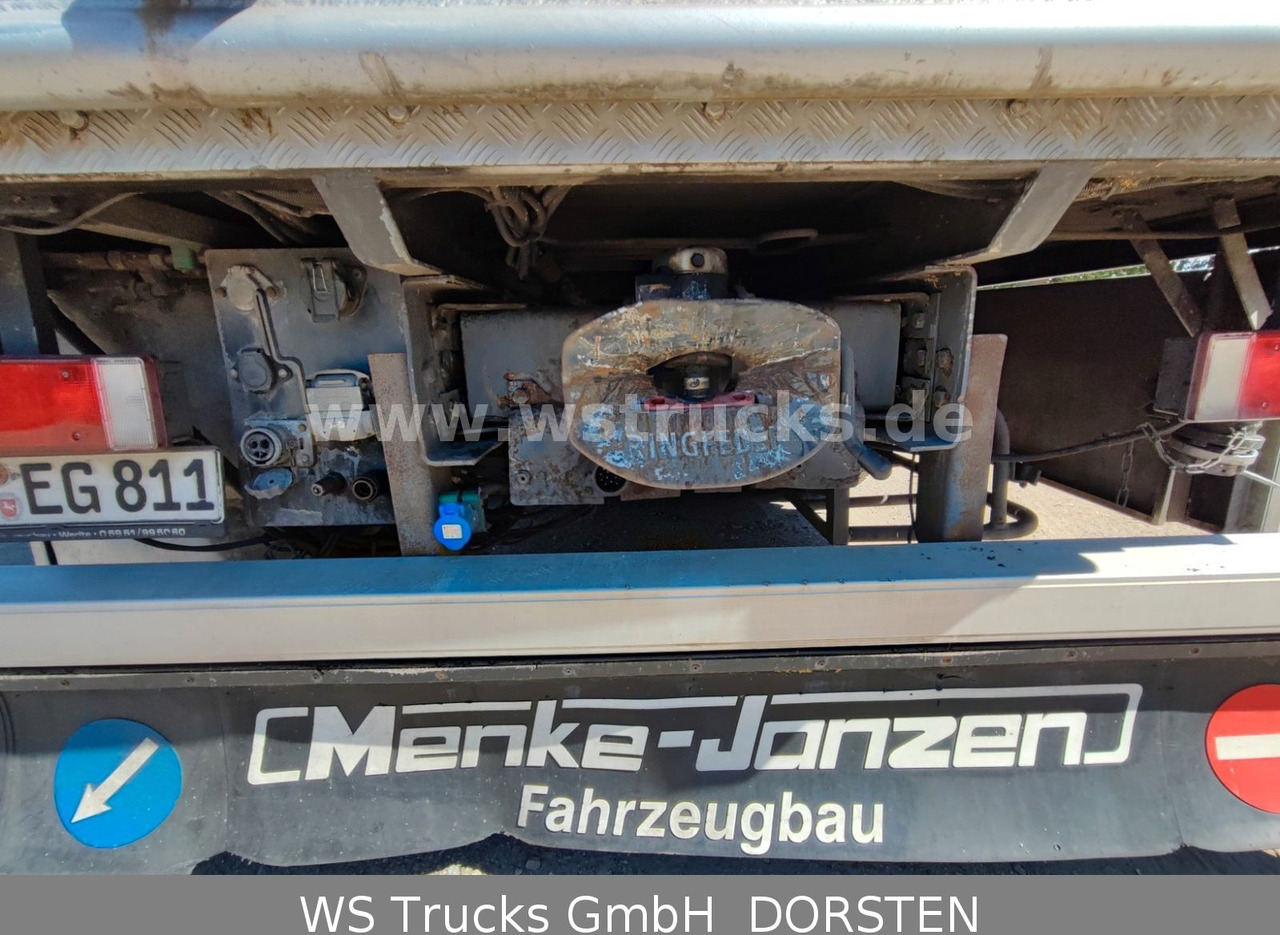 DAF XF 410 SC Menke Doppelstock - شاحنة نقل خيل: صور 4 DAF XF 410 SC Menke Doppelstock - شاحنة نقل خيل: صور 4