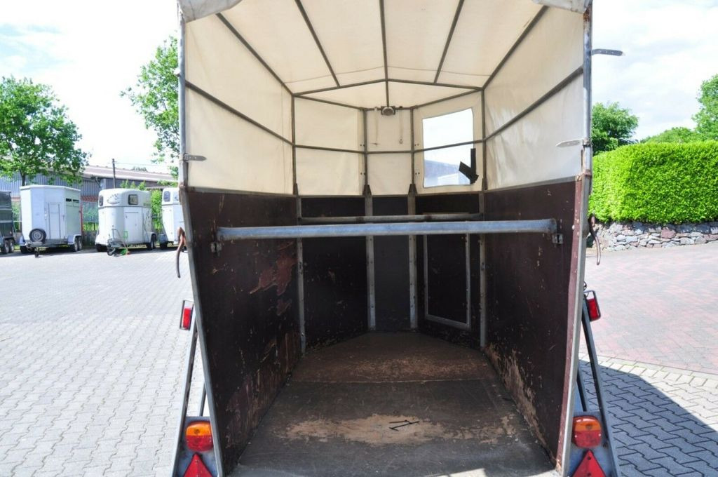Holz Plane 1,5 Pferde  - عربة نقل خيل: صور 4 Holz Plane 1,5 Pferde  - عربة نقل خيل: صور 4