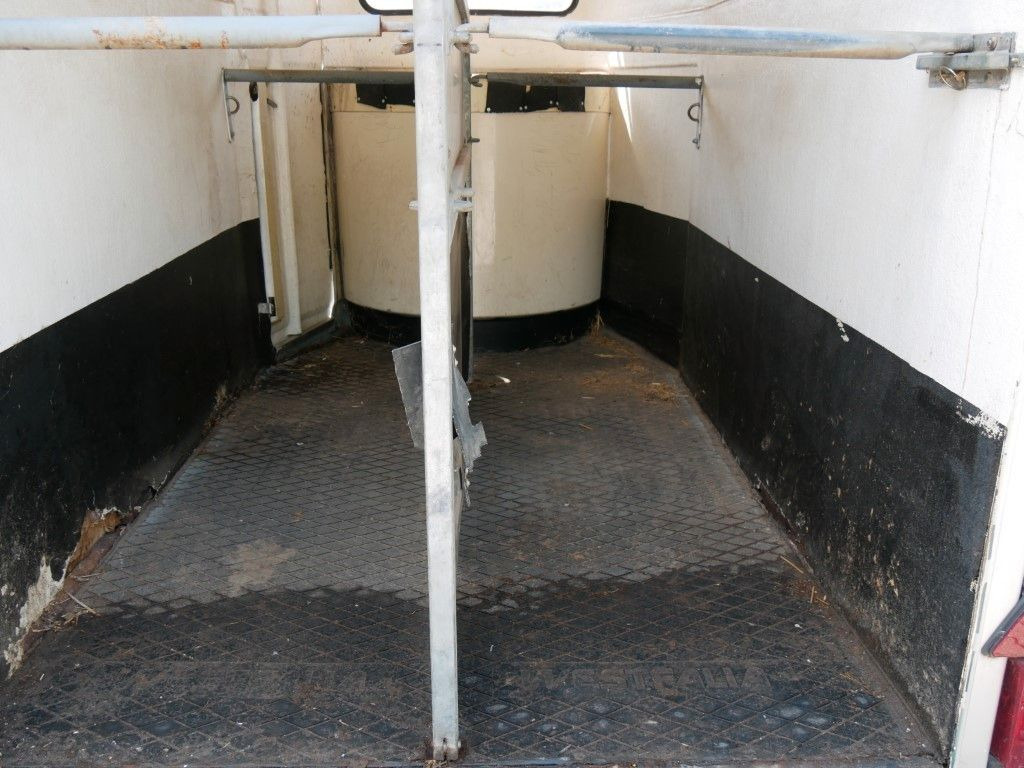 Westfalia Vollpoly 2 Pferde mit Sattelkammer - عربة نقل خيل: صور 4 Westfalia Vollpoly 2 Pferde mit Sattelkammer - عربة نقل خيل: صور 4