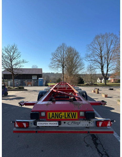 Fliegl Containerchassis für 2 Wechselbrücken 15 m extralang! - شاحنات الحاويات/ جسم علوي قابل للتغيير نصف مقطورة: صور 4 Fliegl Containerchassis für 2 Wechselbrücken 15 m extralang! - شاحنات الحاويات/ جسم علوي قابل للتغيير نصف مقطورة: صور 4
