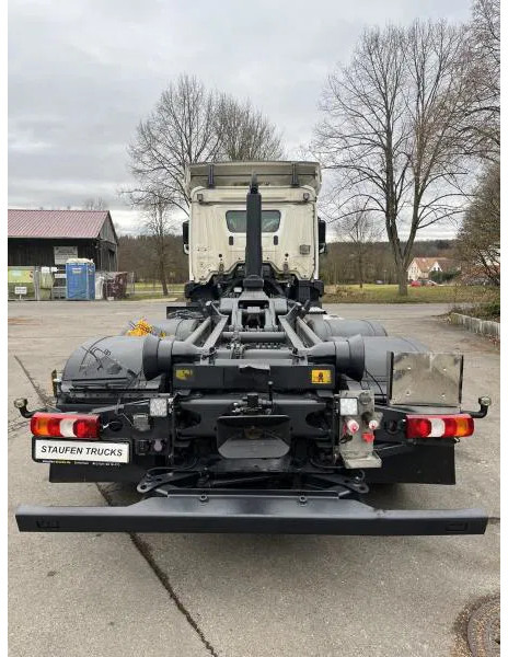 Mercedes-Benz Actros 2543 BL 6x2 MEILLER Abroller TÜV NEU! - شاحنة ذات الخطاف: صور 4 Mercedes-Benz Actros 2543 BL 6x2 MEILLER Abroller TÜV NEU! - شاحنة ذات الخطاف: صور 4