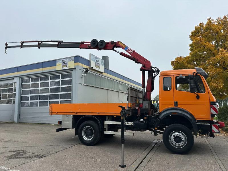 Mercedes-Benz SK 1824 AK*4x4*HMF 1253 K4 B3*Seilwinde - شاحنة كرين: صور 1 Mercedes-Benz SK 1824 AK*4x4*HMF 1253 K4 B3*Seilwinde - شاحنة كرين: صور 1