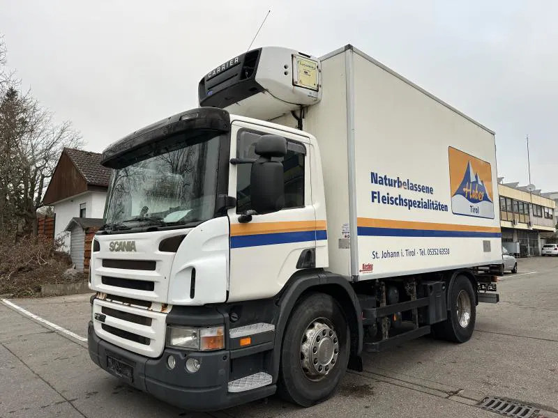 Scania P230 Fleisch Rohrbahnen - مبردة شاحنة: صور 1 Scania P230 Fleisch Rohrbahnen - مبردة شاحنة: صور 1