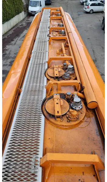 نصف مقطورة صهريج جديد Schwelmer Eisenwerk TSA Diesel Heizöl 6 Kammern 35.5 m³ Zählwerk TKZ A TSA Diesel Heizöl 6 Kammern 35.5 m³ Zählwerk TKZ ABS: صور 17