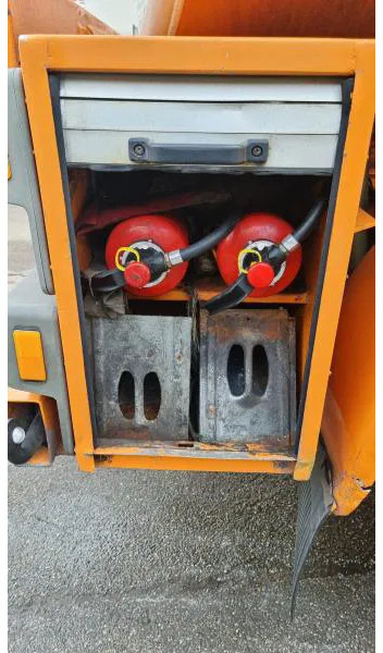نصف مقطورة صهريج جديد Schwelmer Eisenwerk TSA Diesel Heizöl 6 Kammern 35.5 m³ Zählwerk TKZ A TSA Diesel Heizöl 6 Kammern 35.5 m³ Zählwerk TKZ ABS: صور 15