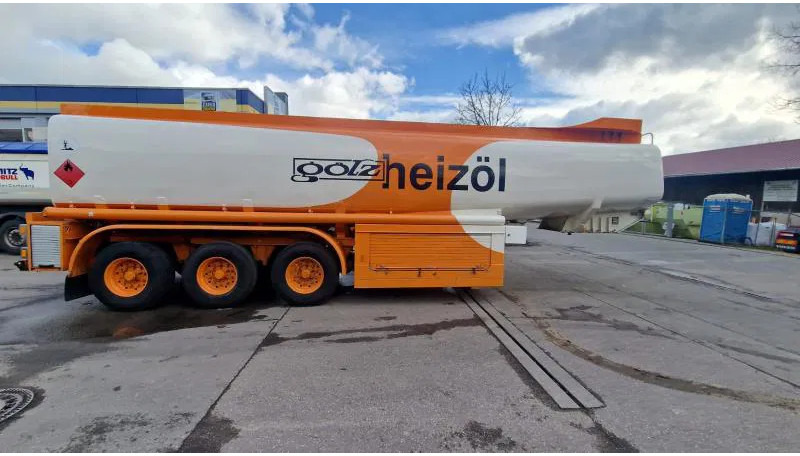 نصف مقطورة صهريج جديد Schwelmer Eisenwerk TSA Diesel Heizöl 6 Kammern 35.5 m³ Zählwerk TKZ A TSA Diesel Heizöl 6 Kammern 35.5 m³ Zählwerk TKZ ABS: صور 6