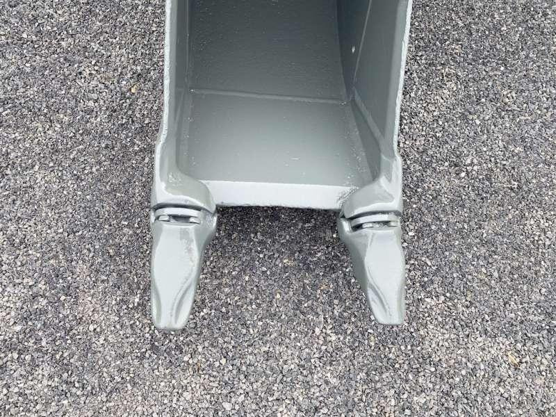 MECALAC en bute 350mm - Séries 8 / 10 / 11 et 12 - بكت حفار: صور 2 MECALAC en bute 350mm - Séries 8 / 10 / 11 et 12 - بكت حفار: صور 2