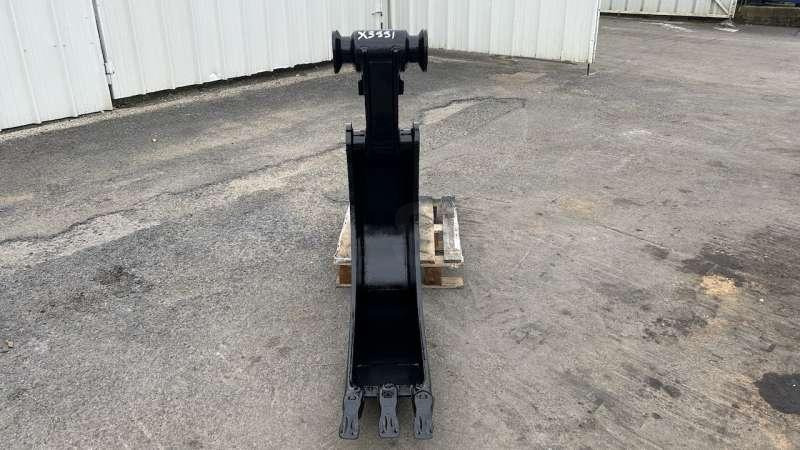 MORIN M3 - Type Banane - 270mm - بكت حفار - آلات البناء: صور 3 MORIN M3 - Type Banane - 270mm - بكت حفار - آلات البناء: صور 3