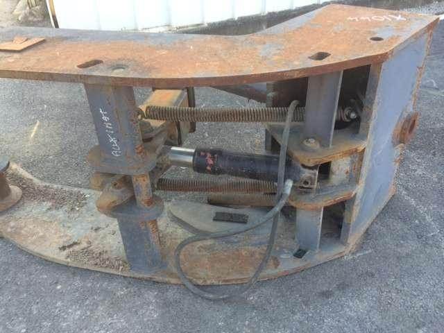 MORIN PINCE A BUSES M7 - ملحقات - آلات البناء: صور 5 MORIN PINCE A BUSES M7 - ملحقات - آلات البناء: صور 5