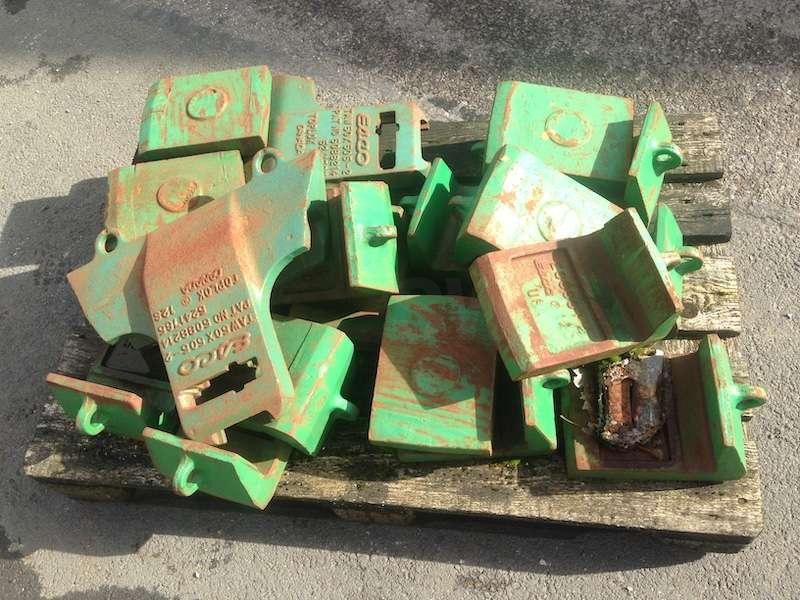 PIECES D'USURE POUR BROYEUR ESCO - قطع الغيار - غربال: صور 5 PIECES D'USURE POUR BROYEUR ESCO - قطع الغيار - غربال: صور 5