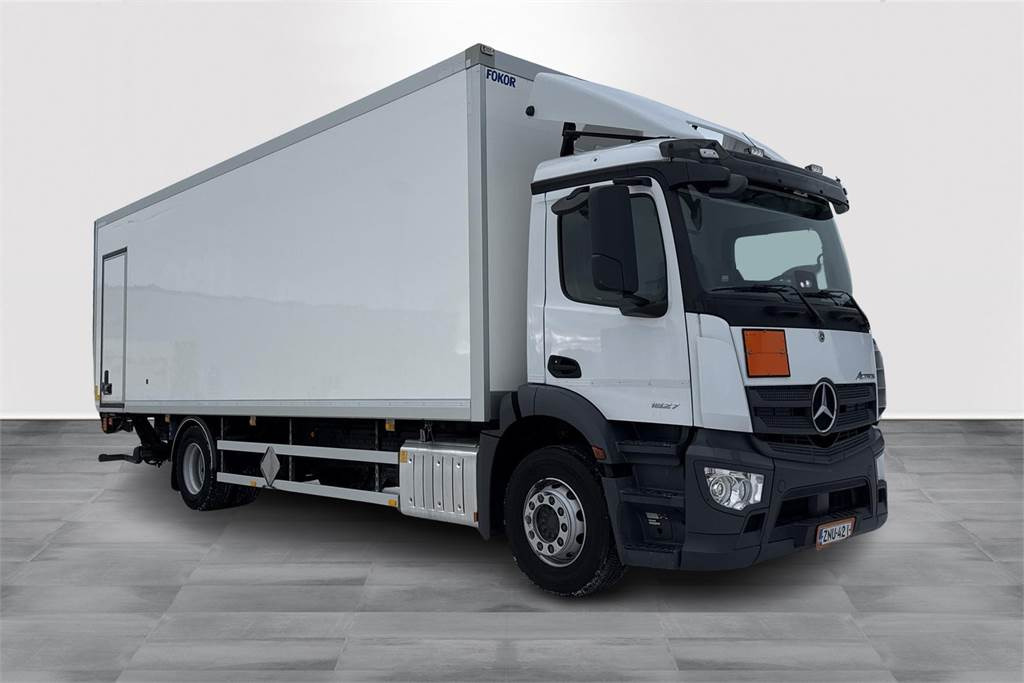 Mercedes-Benz ACTROS 1827 5 Ksa-kori - شاحنة جرار: صور 3 Mercedes-Benz ACTROS 1827 5 Ksa-kori - شاحنة جرار: صور 3