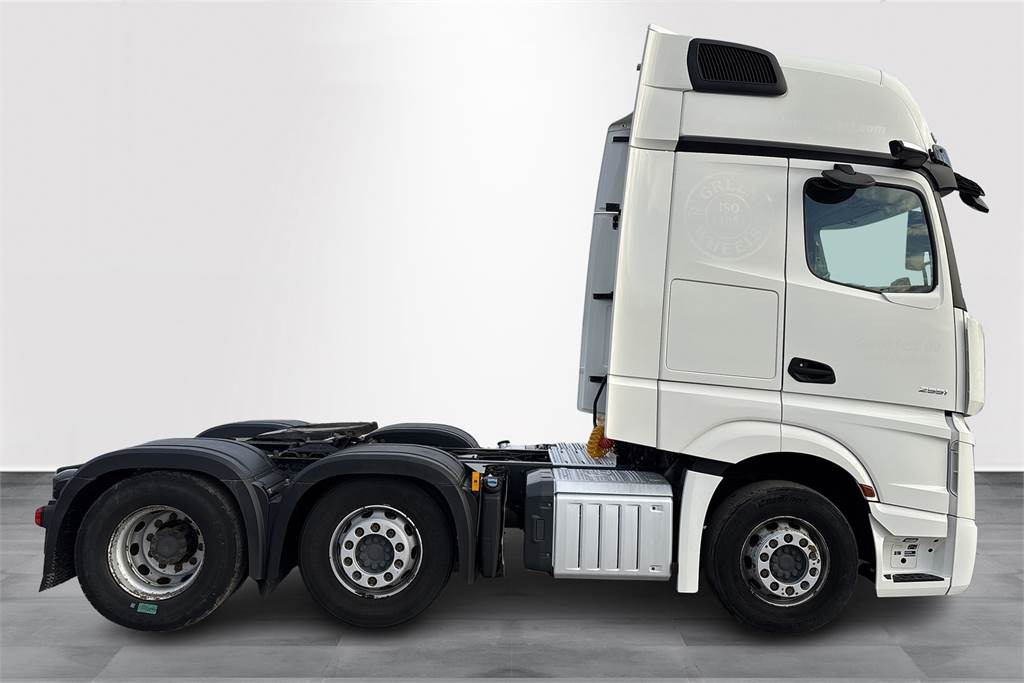 Mercedes-Benz ACTROS 5 2551 LS 6x2 - شاحنة جرار: صور 4 Mercedes-Benz ACTROS 5 2551 LS 6x2 - شاحنة جرار: صور 4