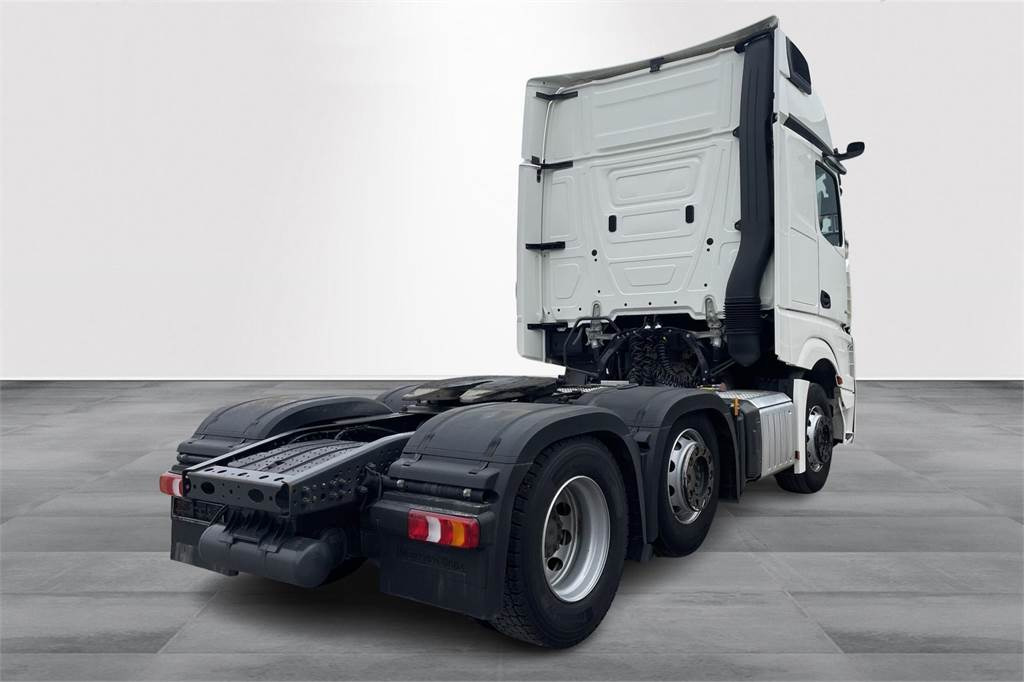 Mercedes-Benz ACTROS ACTROS 2551LS 6x2/4 Väliteli - شاحنة جرار: صور 4 Mercedes-Benz ACTROS ACTROS 2551LS 6x2/4 Väliteli - شاحنة جرار: صور 4