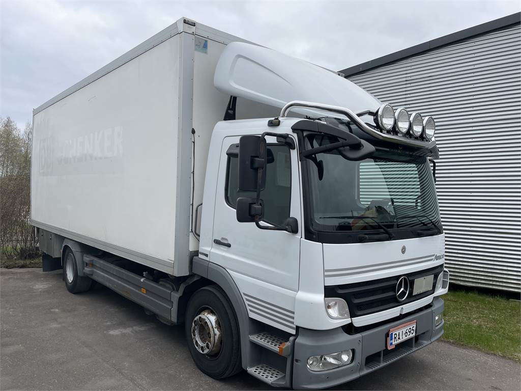 Mercedes-Benz ATEGO 1524L/42 - بصندوق مغلق شاحنة: صور 2 Mercedes-Benz ATEGO 1524L/42 - بصندوق مغلق شاحنة: صور 2