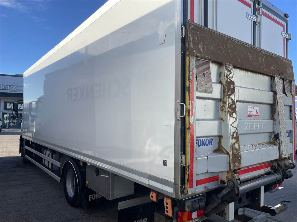 Mercedes-Benz Antos 1830L FRC kakslämpökori + PL-Nostin - متساوي شاحنة: صور 4 Mercedes-Benz Antos 1830L FRC kakslämpökori + PL-Nostin - متساوي شاحنة: صور 4