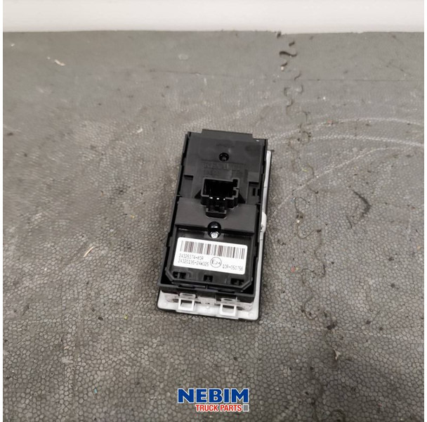 Renault Renault - 7424325374 - bedieningspaneel bestuurdersportier - قطع الغيار: صور 2 Renault Renault - 7424325374 - bedieningspaneel bestuurdersportier - قطع الغيار: صور 2