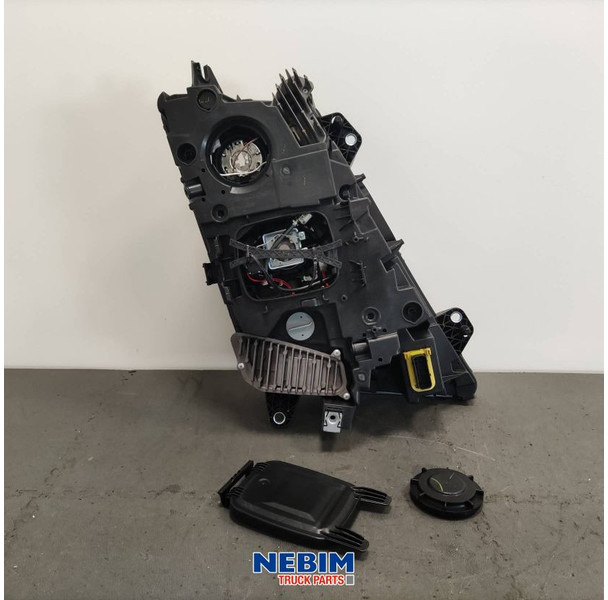 Volvo Volvo - 22239250 - Koplamp links FH16 Bi Xenon - قطع الغيار - شاحنة: صور 3 Volvo Volvo - 22239250 - Koplamp links FH16 Bi Xenon - قطع الغيار - شاحنة: صور 3