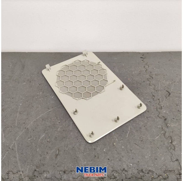 Volvo Volvo - 82382234 - Luidsprekergrille rechts - قطع الغيار - شاحنة: صور 2 Volvo Volvo - 82382234 - Luidsprekergrille rechts - قطع الغيار - شاحنة: صور 2