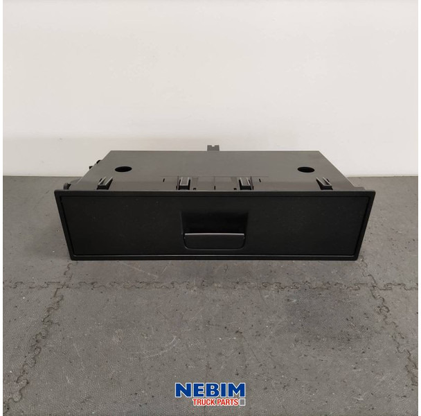 Volvo Volvo - 82858048 - Handschoenenkast - قطع الغيار - شاحنة: صور 1 Volvo Volvo - 82858048 - Handschoenenkast - قطع الغيار - شاحنة: صور 1