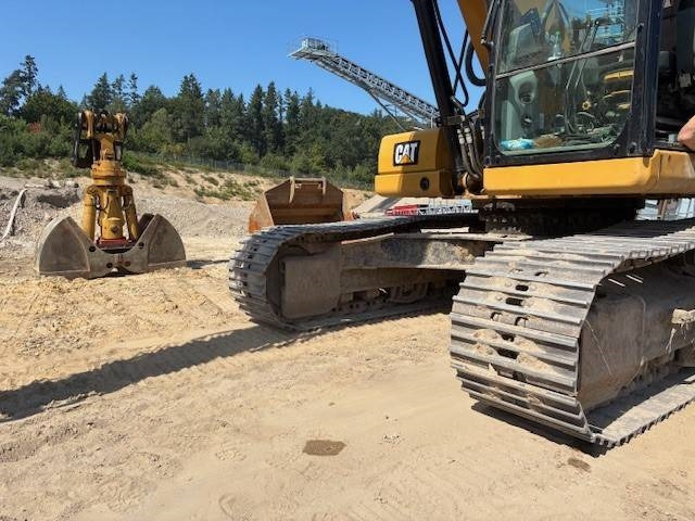 حفارات زحافة Cat 320-07 MIETE / RENTAL OQ 70/55 (12000965): صور 10