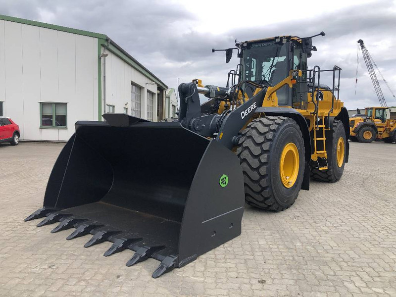 John Deere 744 P MIETE / RENTAL (12002126) - اللودر بعجل: صور 3 John Deere 744 P MIETE / RENTAL (12002126) - اللودر بعجل: صور 3