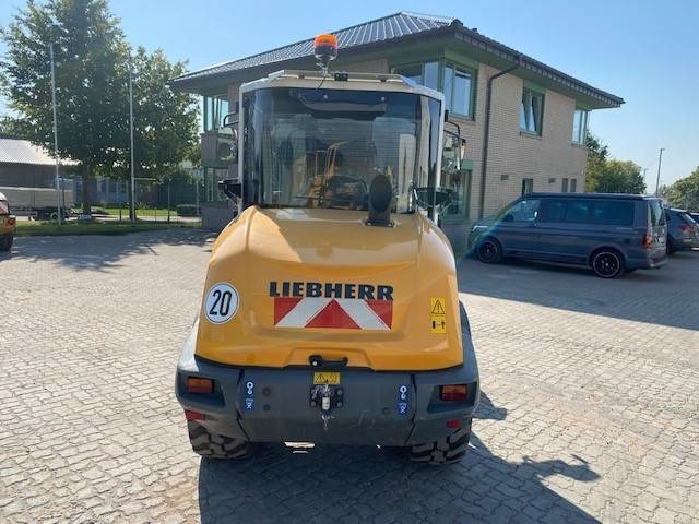Liebherr L 504 C MIETE / RENTAL (12001791) - اللودر بعجل: صور 3 Liebherr L 504 C MIETE / RENTAL (12001791) - اللودر بعجل: صور 3