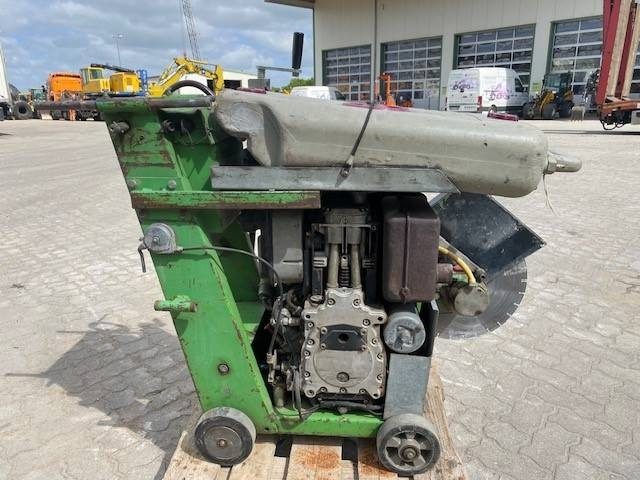 Lissmac FS-16 D/I (12005321) - آلات البناء: صور 5 Lissmac FS-16 D/I (12005321) - آلات البناء: صور 5