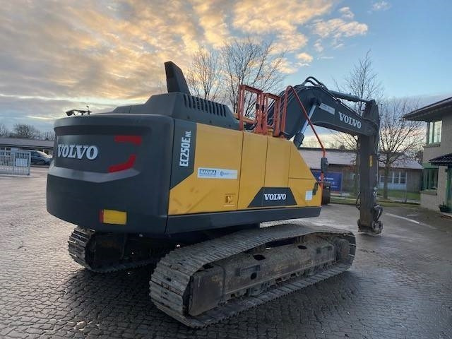 Volvo EC 250 E NL MIETE / RENTAL (12001054) - حفارات زحافة: صور 5 Volvo EC 250 E NL MIETE / RENTAL (12001054) - حفارات زحافة: صور 5