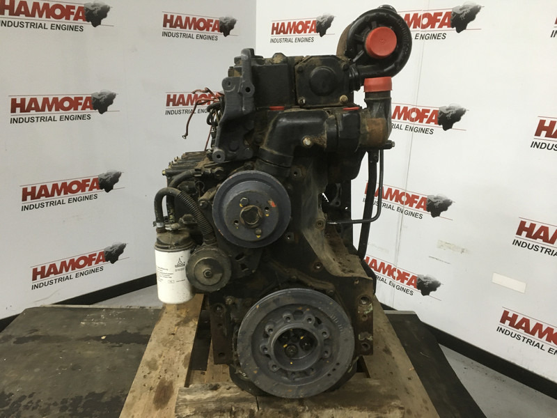 Deutz BF4M1013E FOR PARTS - آلات البناء: صور 4 Deutz BF4M1013E FOR PARTS - آلات البناء: صور 4