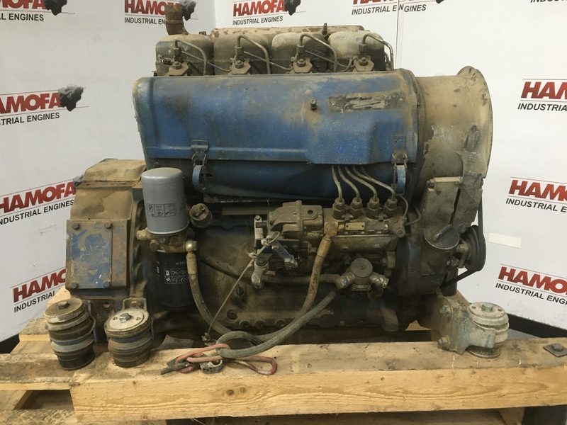 Deutz F4L912 USED - آلات البناء: صور 1 Deutz F4L912 USED - آلات البناء: صور 1