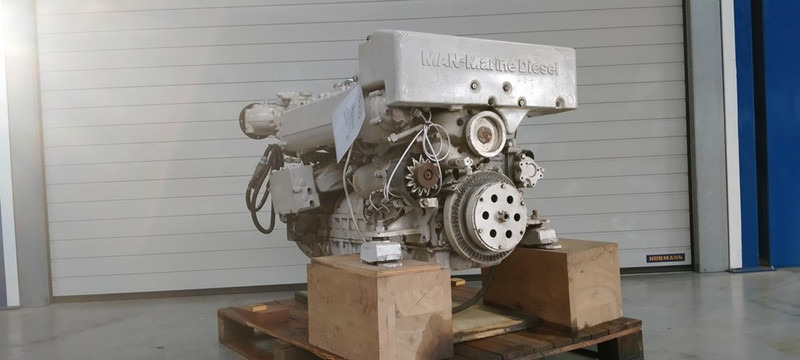 MAN D2876 LE402 USED - آلات البناء: صور 3 MAN D2876 LE402 USED - آلات البناء: صور 3