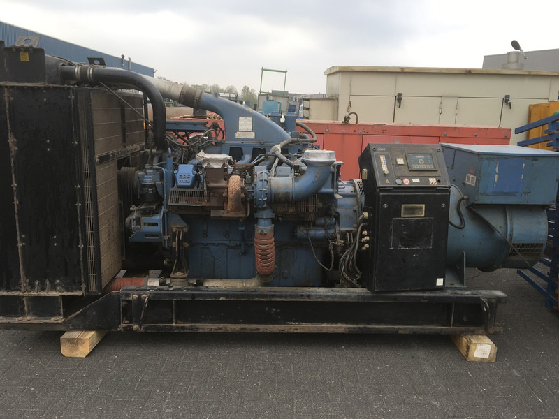 MTU LEROY-SOMER 49.1L9A C6/4 GENERATOR 825 KVA USED - مجموعة المولدات: صور 1 MTU LEROY-SOMER 49.1L9A C6/4 GENERATOR 825 KVA USED - مجموعة المولدات: صور 1