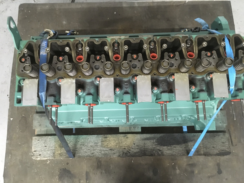 Volvo D7E 240 LONGBLOCK - آلات البناء: صور 5 Volvo D7E 240 LONGBLOCK - آلات البناء: صور 5