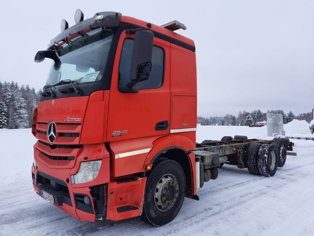 Mercedes-Benz Actros 2545 - الشاسيه شاحنة: صور 1 Mercedes-Benz Actros 2545 - الشاسيه شاحنة: صور 1