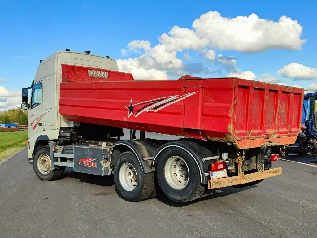 Volvo FH 12 - قلابات: صور 4 Volvo FH 12 - قلابات: صور 4